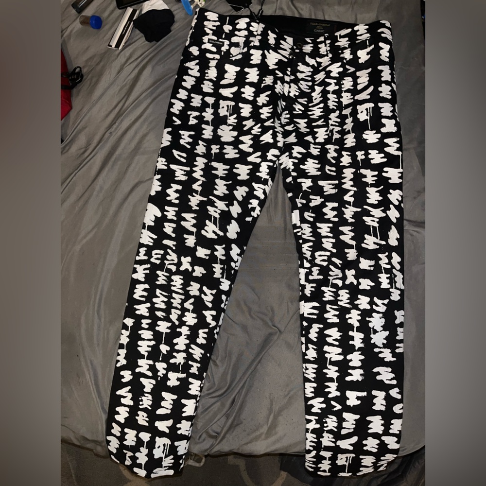 Great condition quality material thick with paint on jeans 👖 D&G JEANS 🔥 34